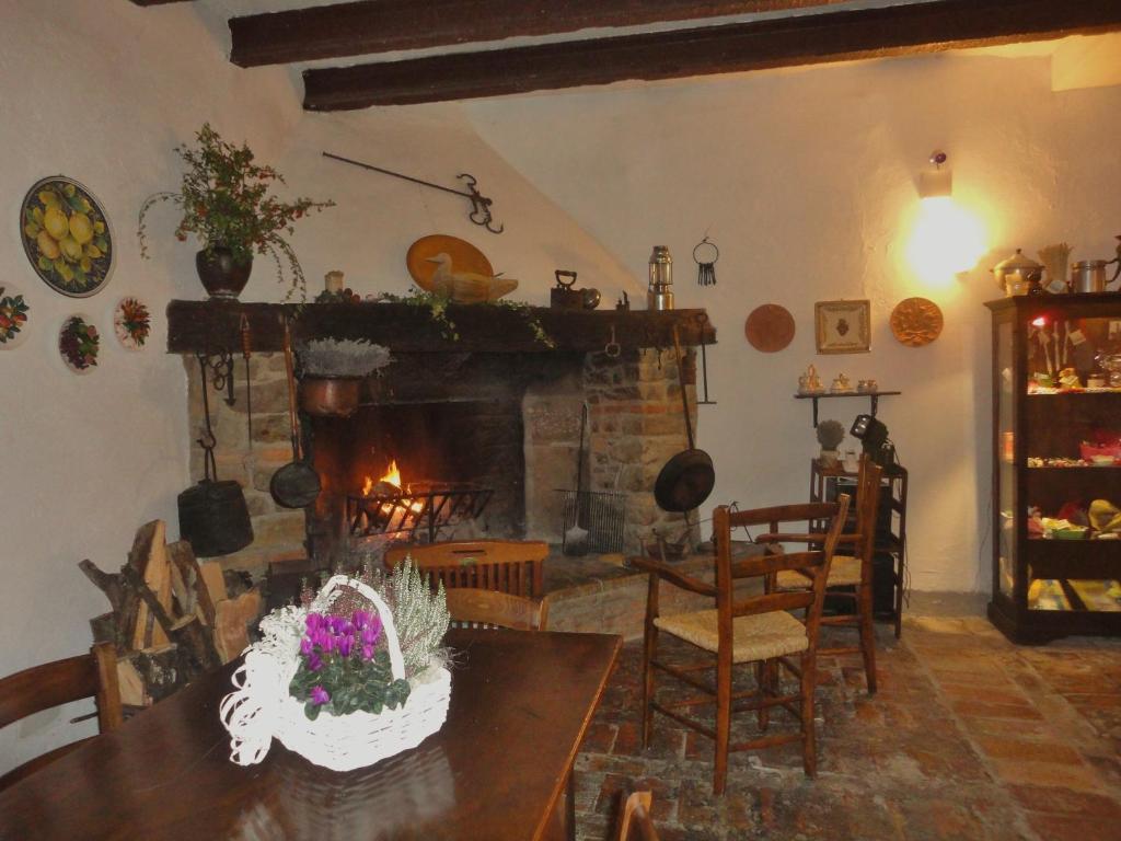 Agriturismo Monterosello Città di Castello Eksteriør bilde